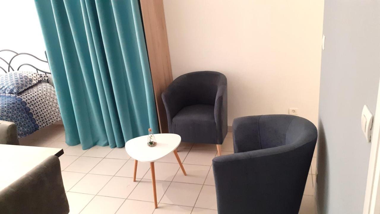 Charmant Studio En Plein Centre Avec Parking Saint-Omer  Exterior foto